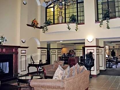 Holiday Inn Express & Suites Greenville, an IHG Hotel