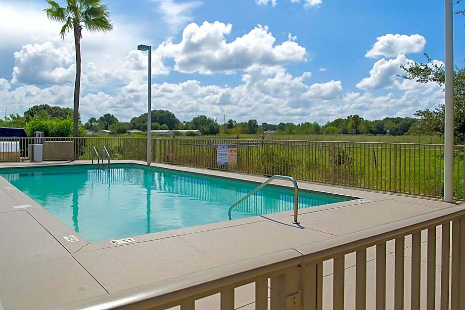Serena Inn