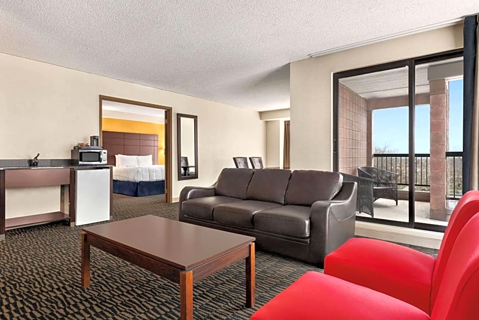 Ramada Plaza by Wyndham Niagara Falls