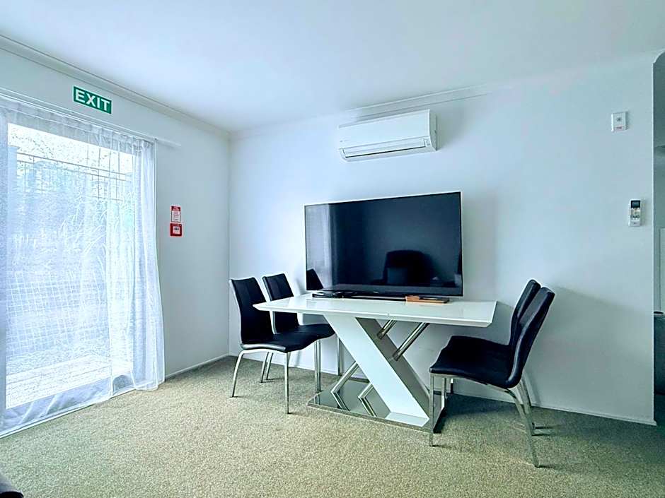 BKs Premier Motel Hamilton