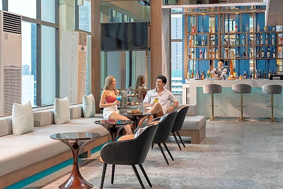 Renaissance by Marriott Bangkok Ratchaprasong Hotel