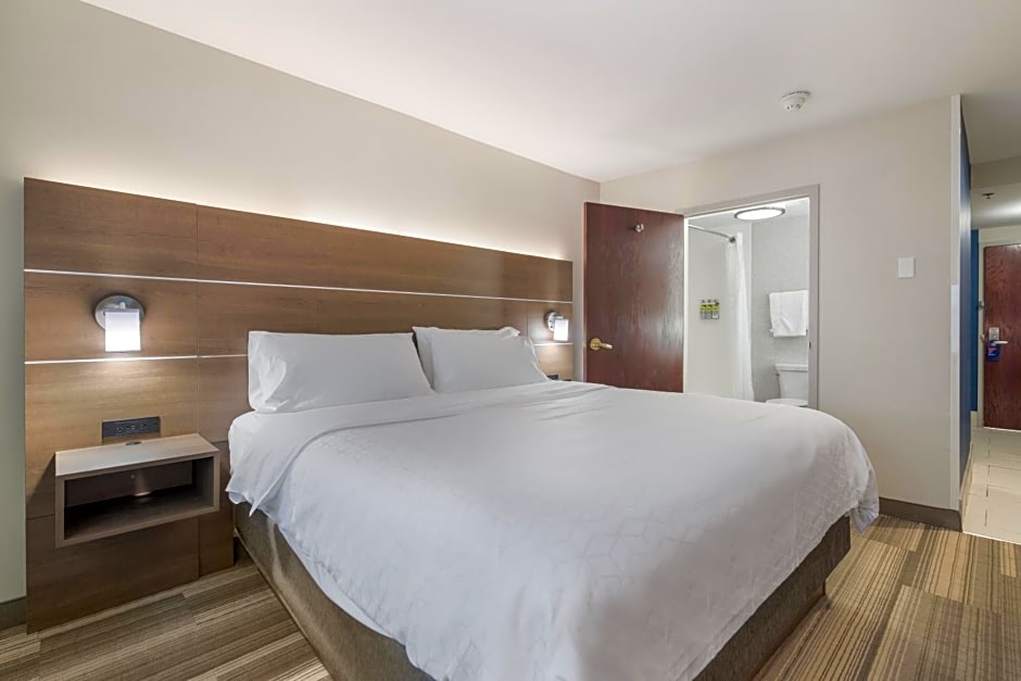 Holiday Inn Express Plymouth By IHG