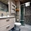 Hostal House