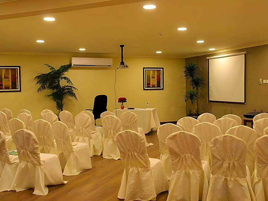 Al Diyafa Serviced Apartments