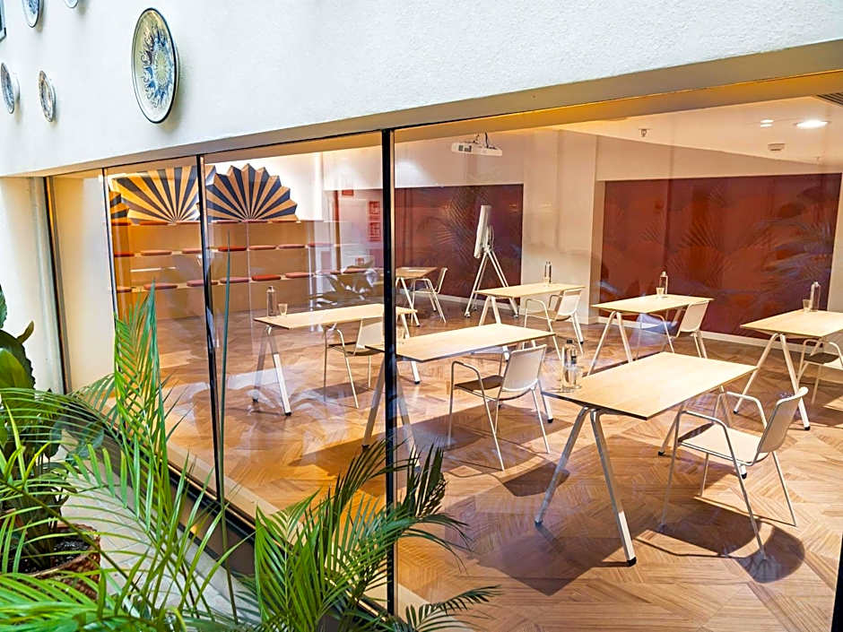 Ibis Styles Sevilla Santa Justa