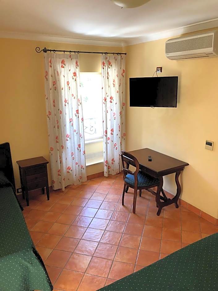 Apollo B&B