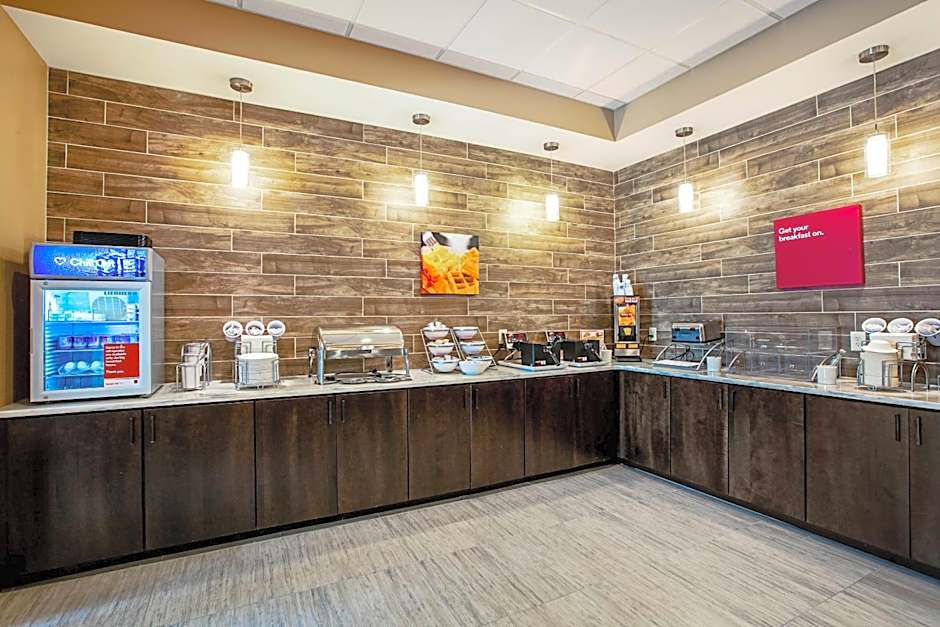 Comfort Suites Fishkill near Interstate 84