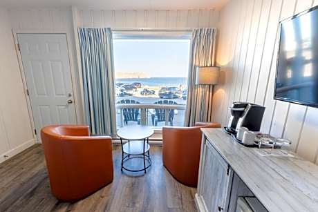 Queen Room with Sea View