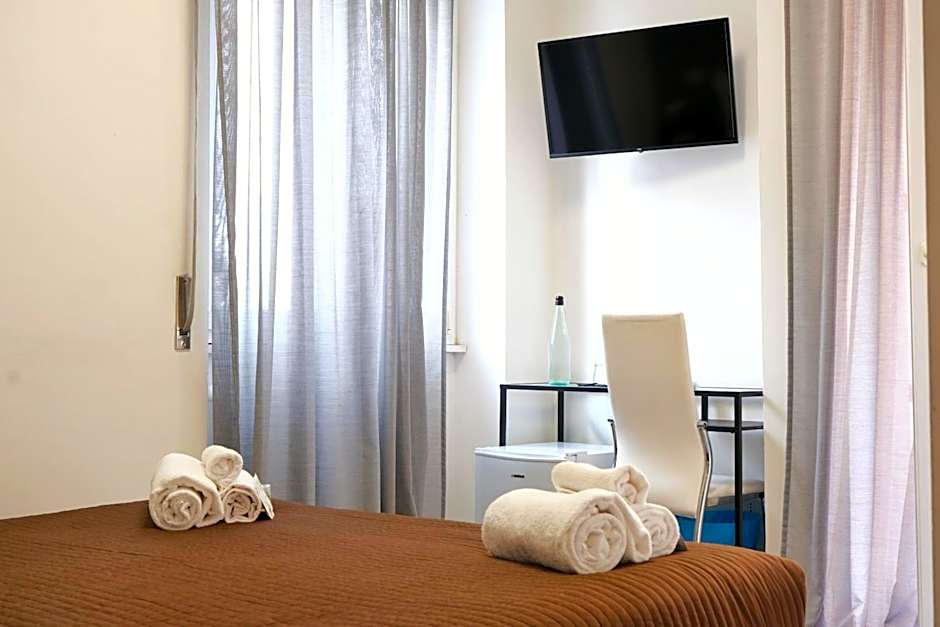 Vatican Central Suites