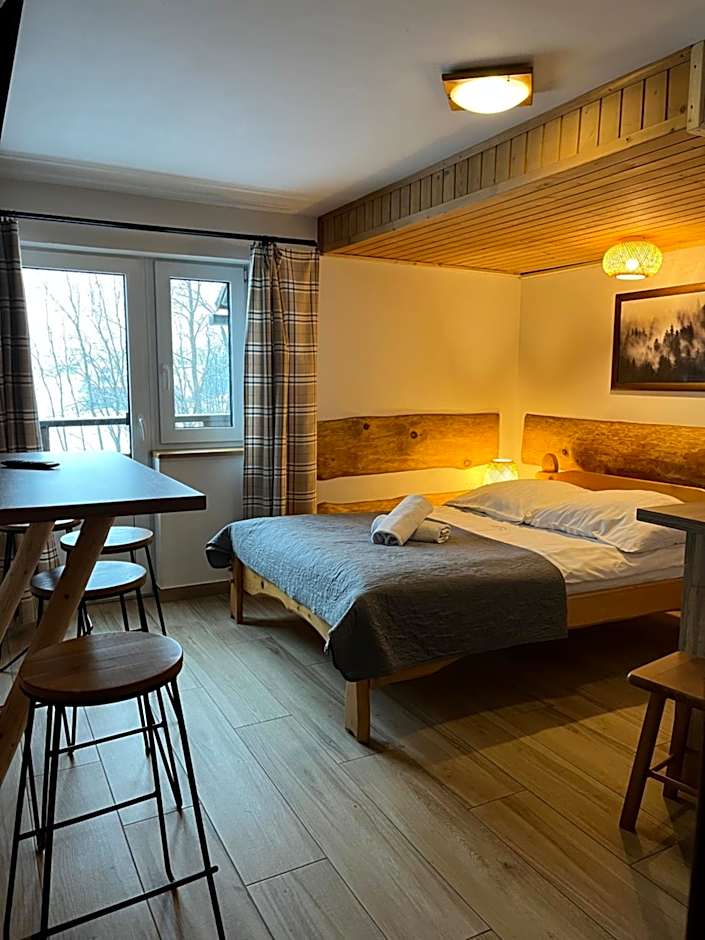 Pokoje Goscinne u Naglaka Willa Zab