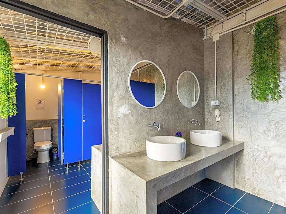 Marco Polo Phuket Poshtel & Bistro