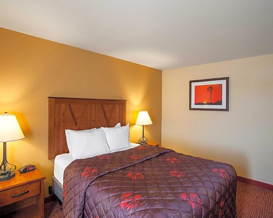 Rodeway Inn & Suites Phillipsburg