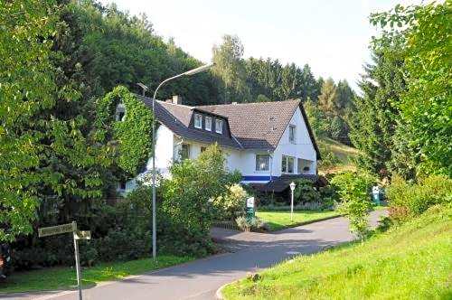 Hotel-Pension-Waldblick Garni