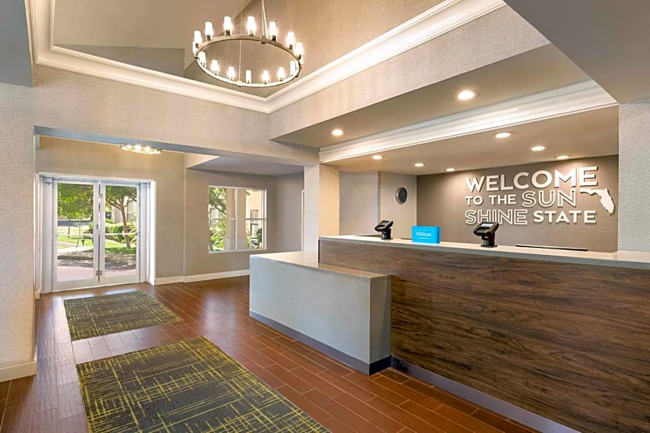 Hampton Inn By Hilton And Suites Ft. Lauderdale-Airport