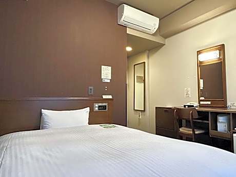 Single Room - Non-Smoking