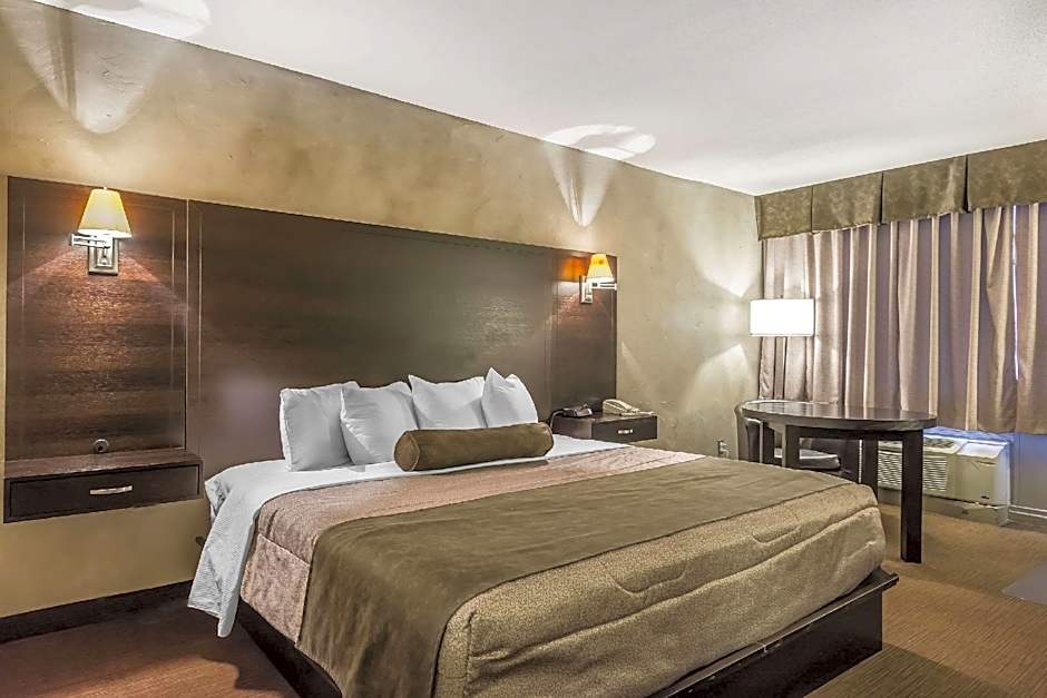 Quality Hotel & Conference Centre