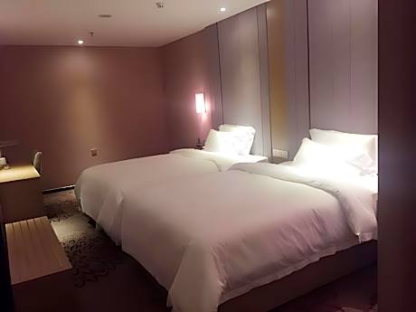 Superior Twin Room without Window