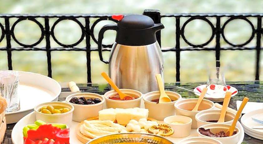 River Side TinyHouse