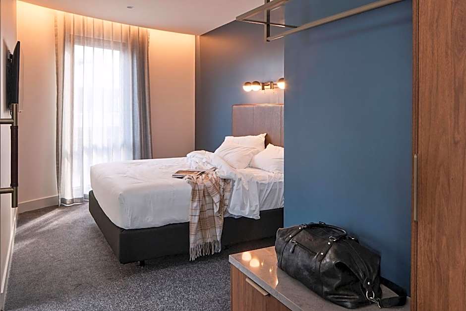 Foto 1 von 5 von Executive One-Bedroom Apartment with King Bed and Balcony