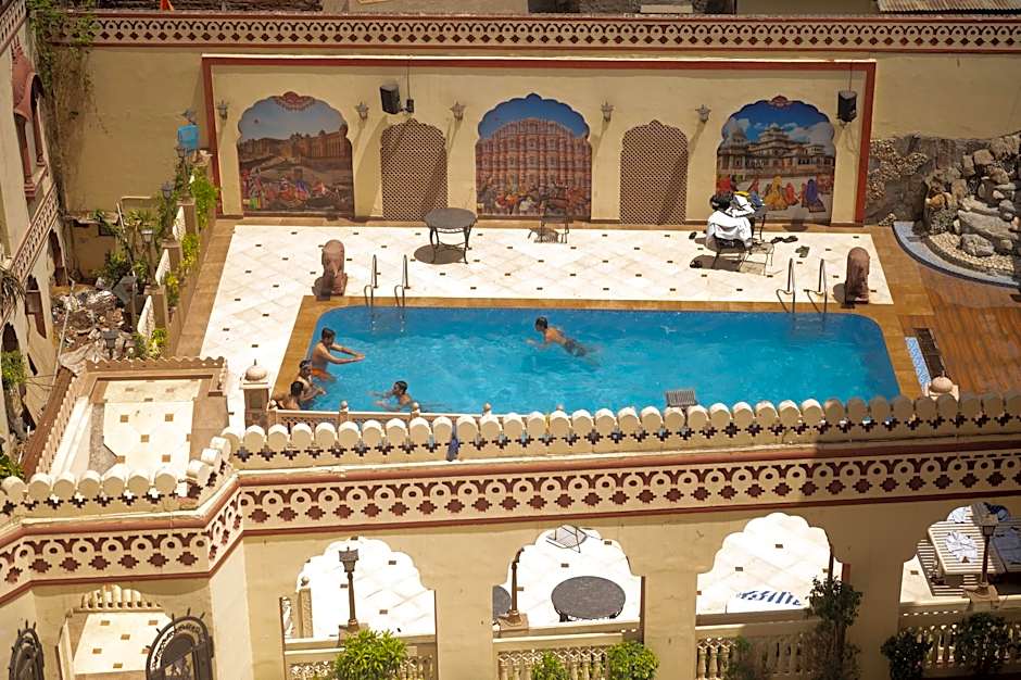 Fort Chandragupt Hotel