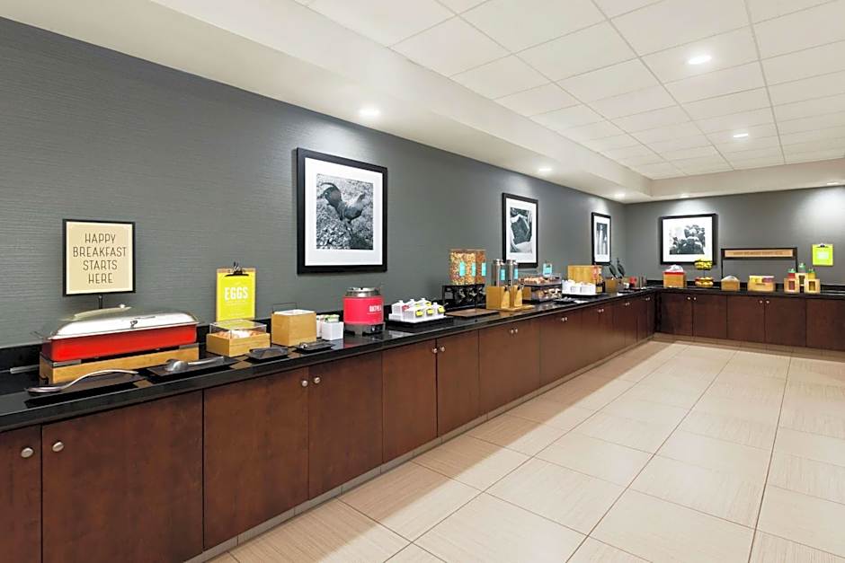 Hampton Inn By Hilton & Suites National Harbor/Alexandria Area