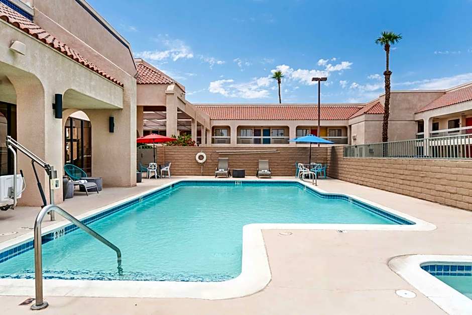 Signature Inn Indio I-10
