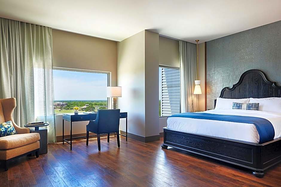 Photo 1 of 5 of Executive 1 King Bed
