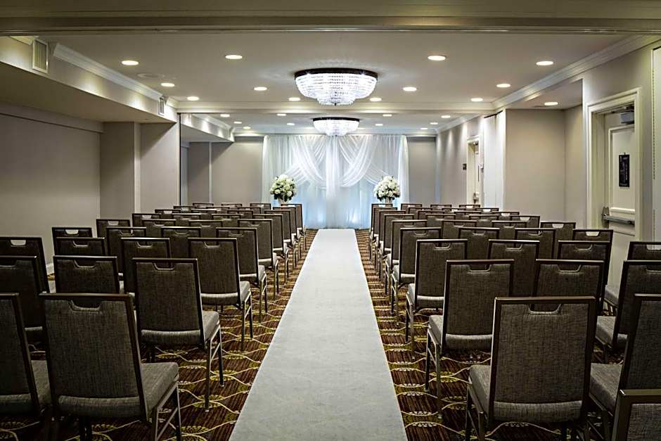 DoubleTree by Hilton Fairfield Hotel & Suites, NJ