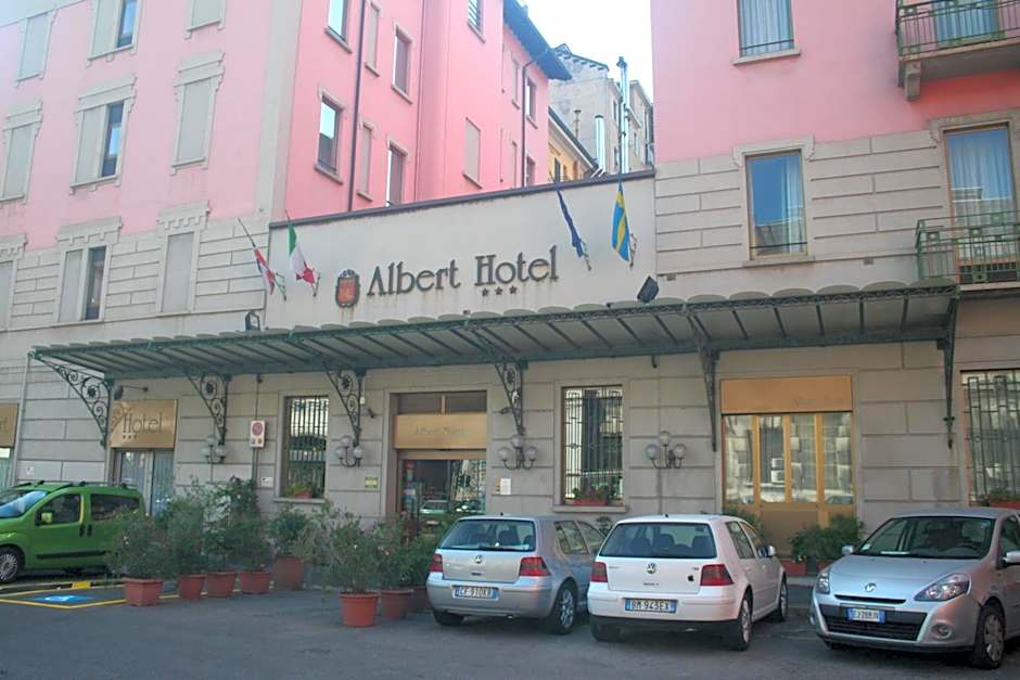 Albert Hotel