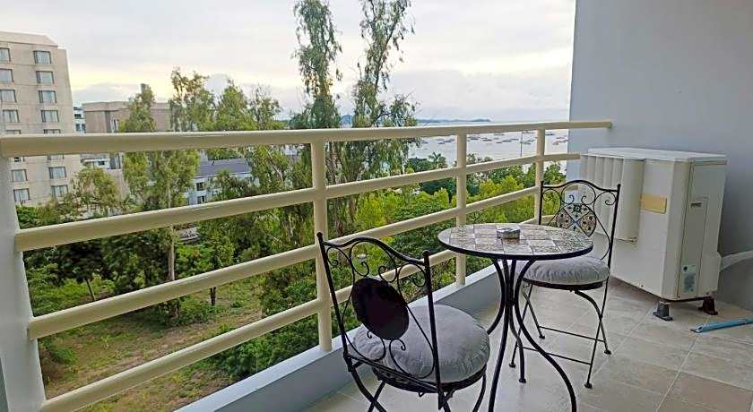 View Talay 6 Pattaya Beach Condominium by Honey