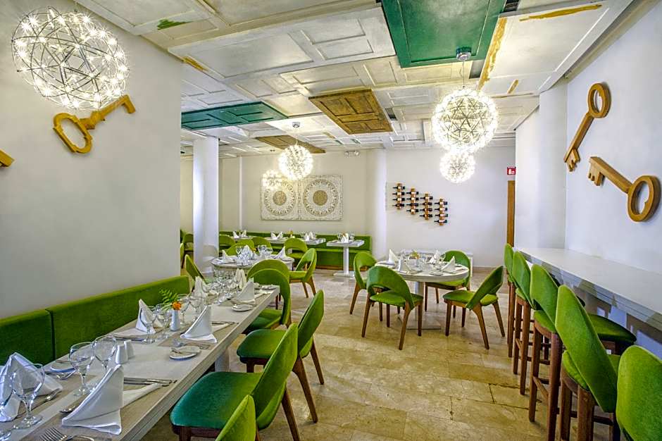 Viva Tangerine by Wyndham, A Trademark All Inclusive