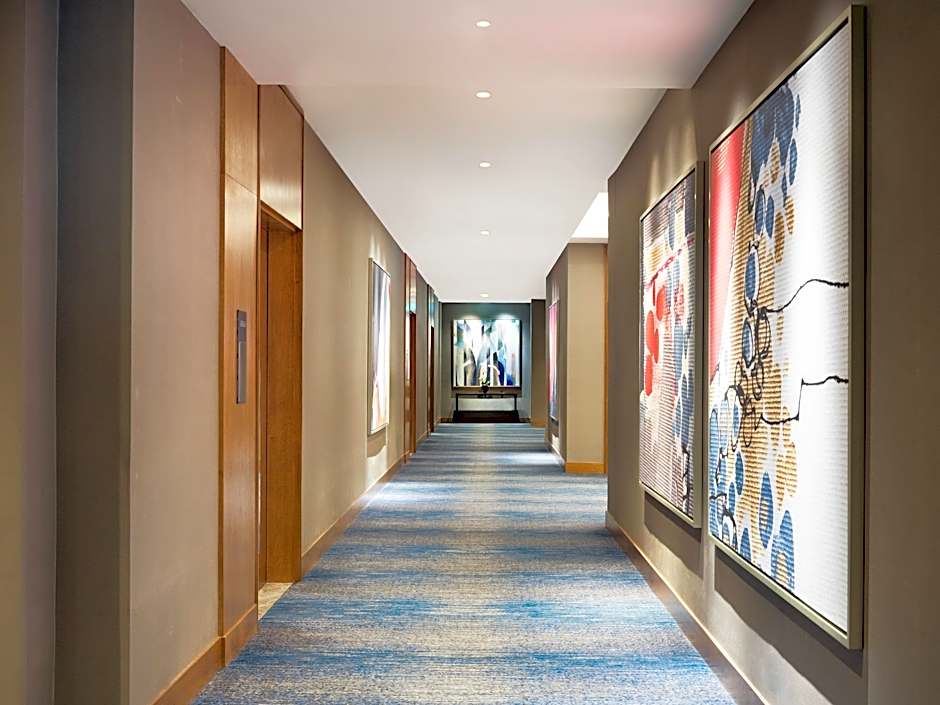 Four Points by Sheraton Surabaya, Tunjungan Plaza