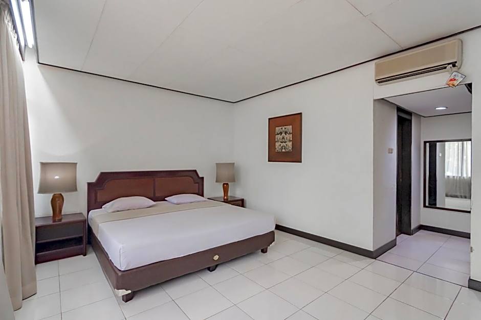 Istana Hotel Bandung Mitra RedDoorz