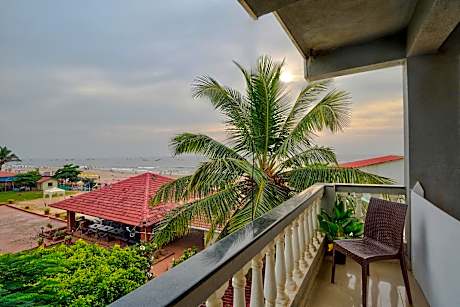 Hotel Salty waves Baga With Sea View