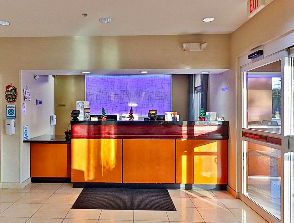 Comfort Inn & Suites Houston North - Spring