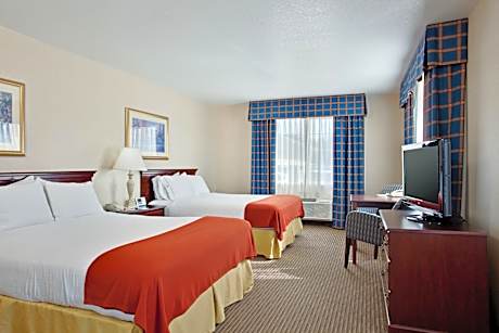 Standard Queen Room with Two Queen Beds