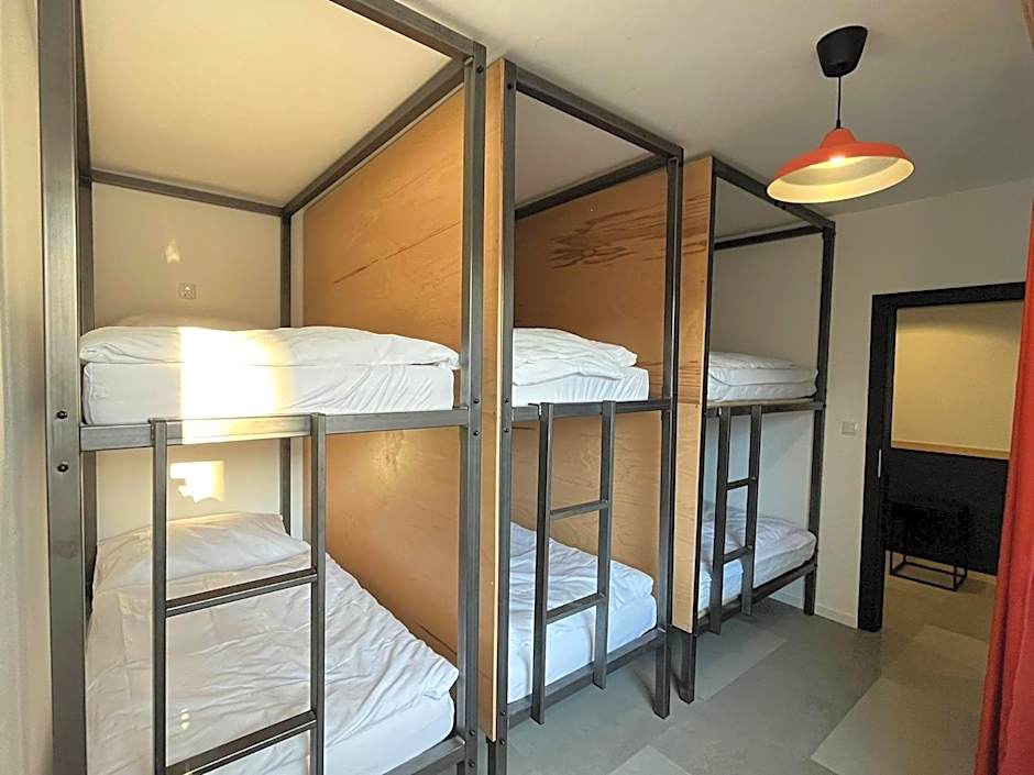 IZY STAY Hostel Bratislava