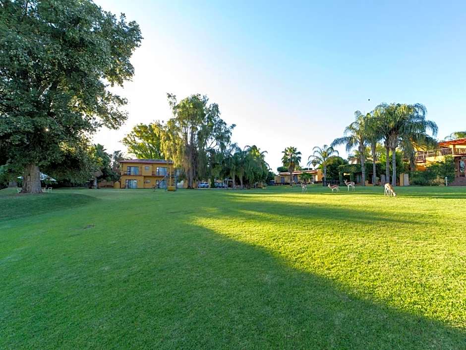 Sunriver Kalahari Lodge Riverside stay in Upington