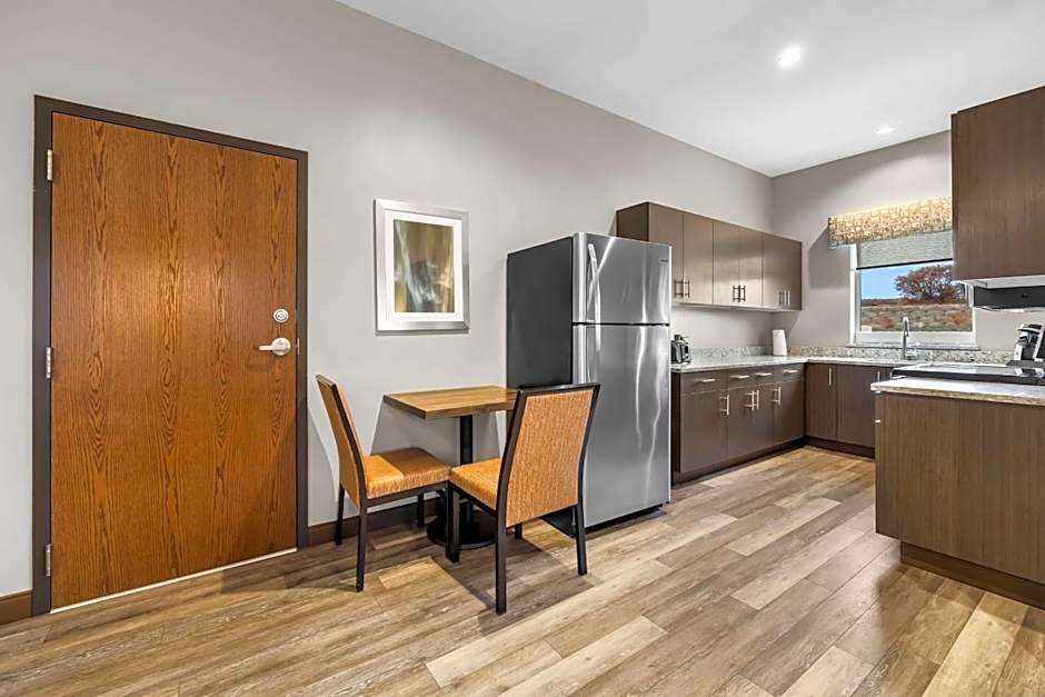 Best Western Sawtooth Inn And Suites