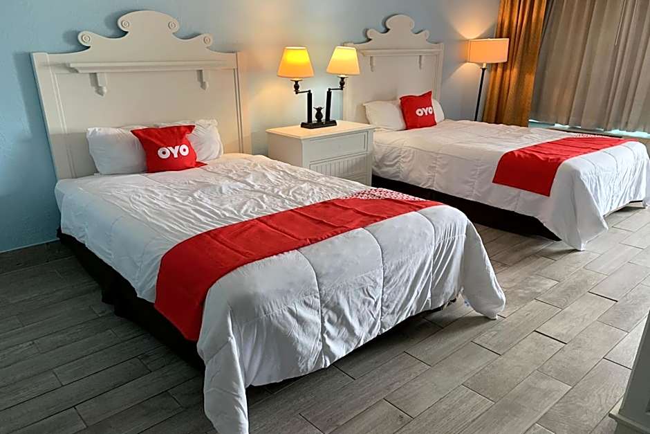 OYO Hotel Dundee By Crystal Lake