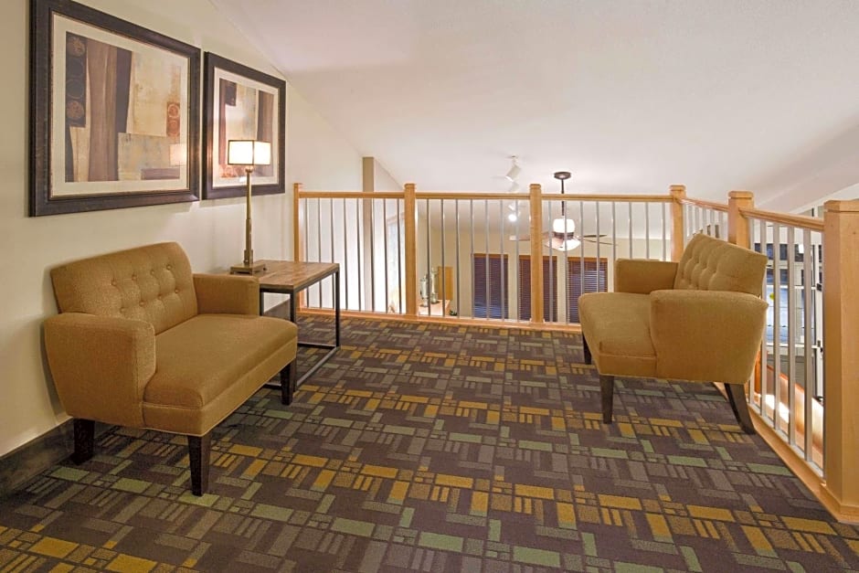 AmericInn by Wyndham Osage