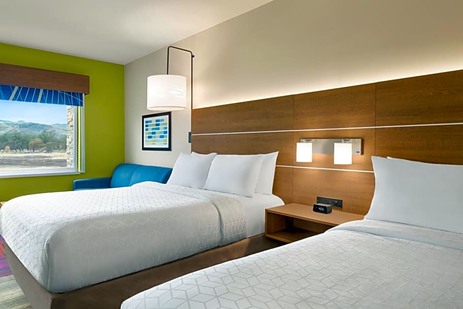 Holiday Inn Express & Suites - Ukiah By IHG