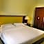 Dream Palace Hotel