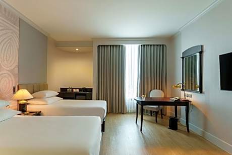 Premier Deluxe Twin Room