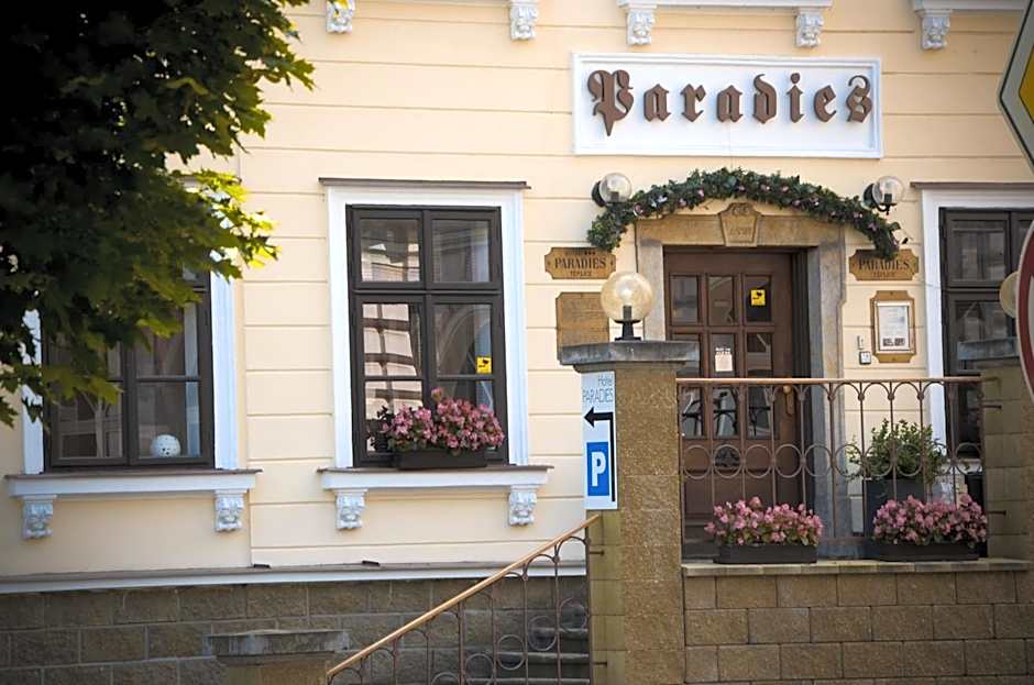 Hotel Paradies