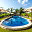 Nomada Villas - Giant Pool - Private Kitchen - Free Gym Access - Up to 40Mbps WiFi