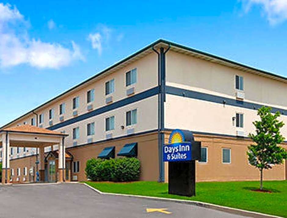 Days Inn & Suites by Wyndham Romeoville