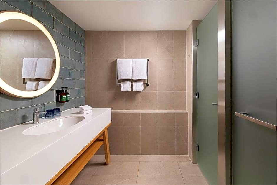 voco Queenstown By IHG
