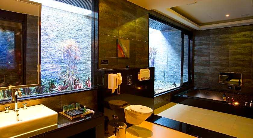 Yes Motel City Resort Paradise