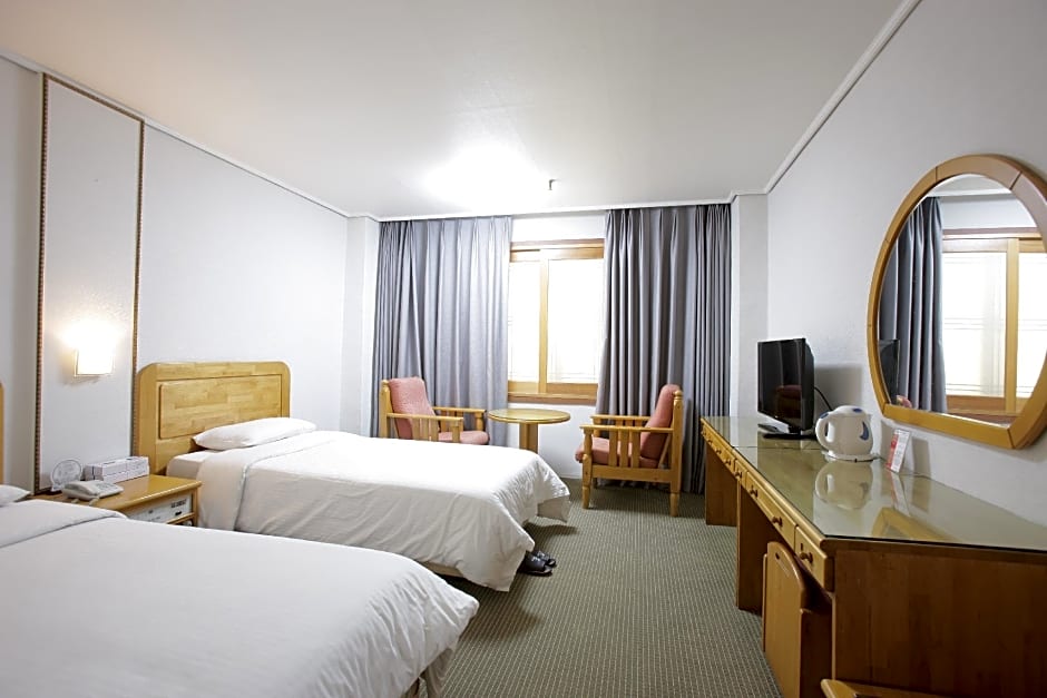 Busan Tourist Hotel